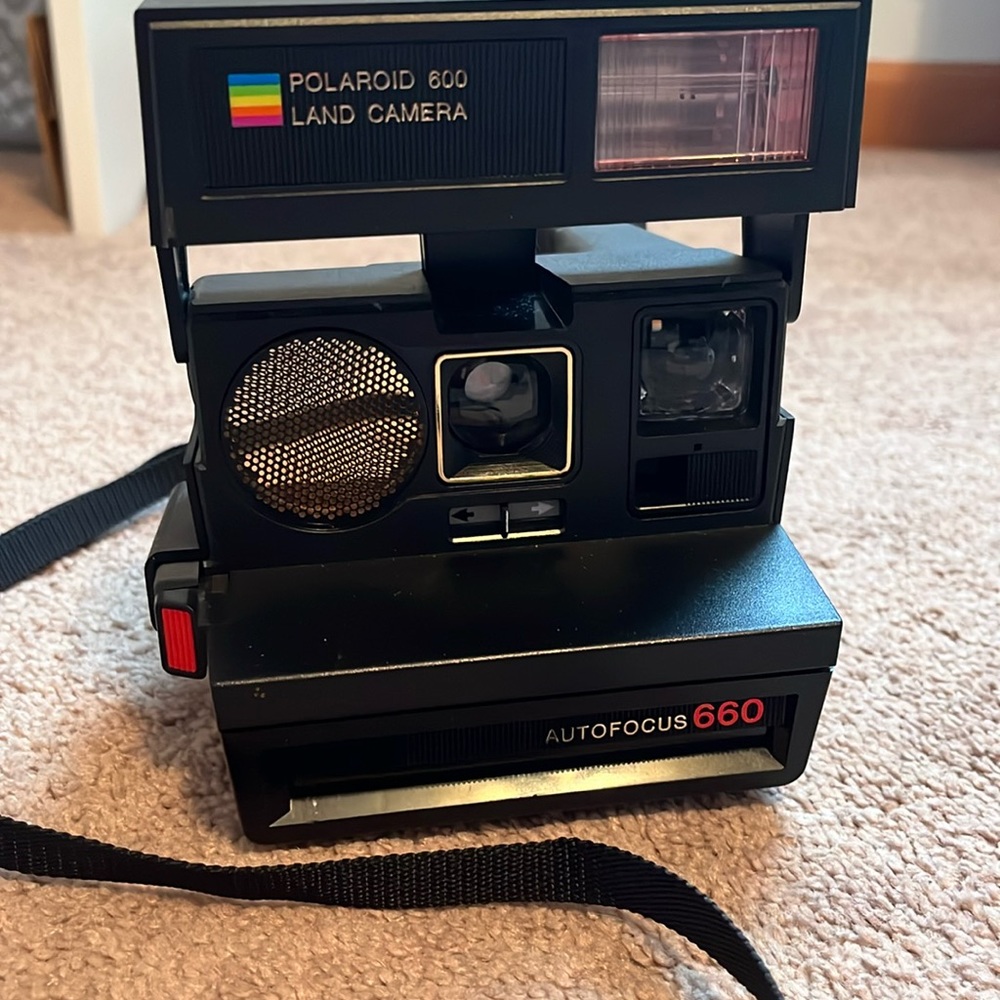 Polaroid 600 Land Camera